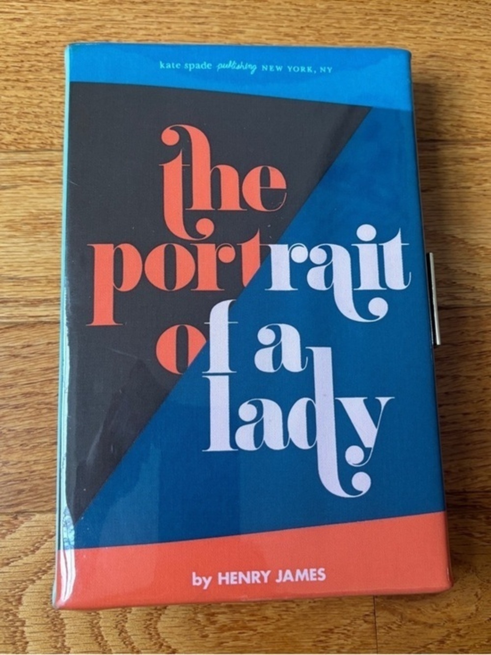 ♠️Portrait of a Lady Book Clutch